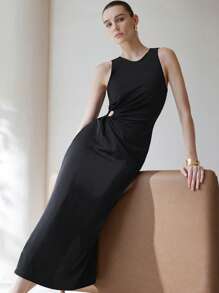 SHEIN Privé 欧美风简约通勤优雅女装纯色圆领收腰百褶镂空圆环装饰修身长款无袖连衣裙 - 黑色 - 查看 4