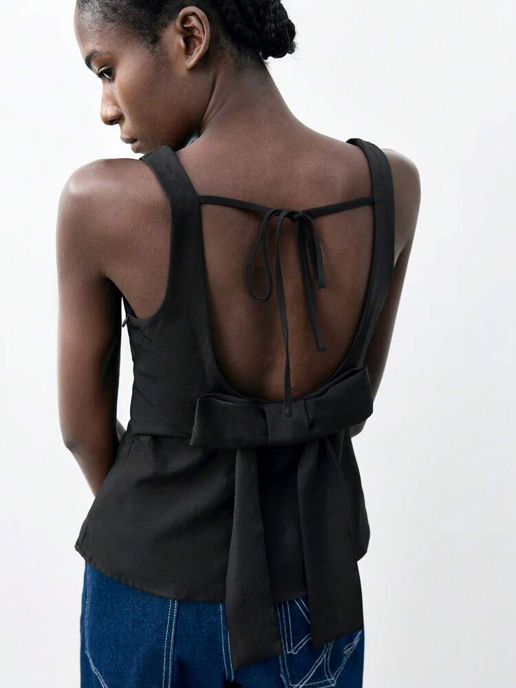 SHEIN Maija Top sin espalda con diseño de lazo, de corte minimalista y calado para mujeres. Simple y elegante, cómodo y versátil, adecuado para uso diario en verano, adelgazante
