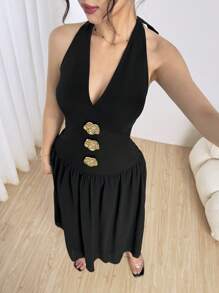 Modelyn Robe d'été élégante avec décoration métallique au col ras-du-cou pour femmes - Noir - Voir 1