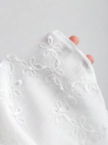 Sweetra 纯色双色法式优雅提花蛋糕裙摆花卉装饰吊带修身优雅迷你连衣裙