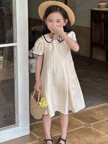 Dazy Kids Kleine Mädchen Kurzarm Kleid mit Cartoon Gesicht, Kinderkleidung für den Herbst