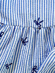 SHEIN 2 件套婴儿/幼儿女孩休闲日常可爱条纹蝴蝶结装饰吊带背心上衣 + 短裤套装，春夏季 - 藍色 - 查看 4