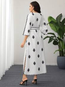 SHEIN Lacomfia 女式 V 领印花阿拉伯风格度假连衣裙，春夏 - 杏色 - 查看 4