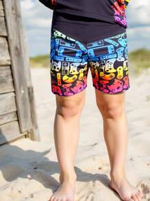 SHEIN Conjunto de traje de baño de dos piezas con estampado de mando de videojuegos para niño pequeño, que incluye top de manga larga y pantalón de baño, atuendo de playa