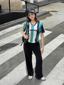 SHEIN Conjunto de camiseta informal con cuello en V, manga corta, estampado de rayas en contraste y texto para adolescentes niñas - Multicolor - Ver 5