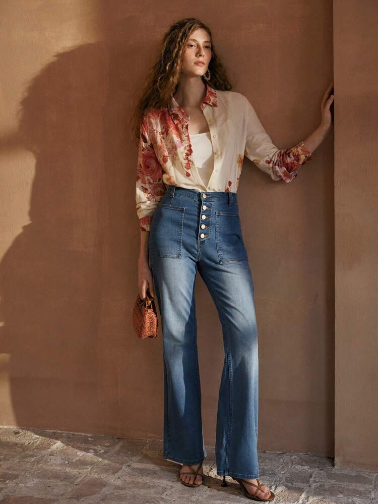 WASHED FLARE LEG JEANS