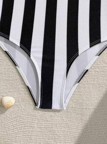 Lunivi Bañador de una pieza con estampado de rayas y tirantes ajustables para niñas, hecho de tela de chifón con burbujas, adecuado para vacaciones, playa, surf y natación