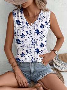 EMERY ROSE Plus Size Ditsy Floral V-Neck Women Casual Tank Top, Versatile Fitted Resort Wear, Suitable For Spring & Summer Suitable For Going Out - Multicolor - View 4