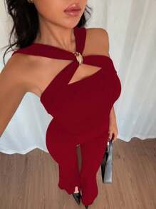Islaluna Tuta aderente sexy con scollo a V profondo, decorata con fibbie metalliche incrociate