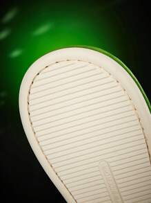 Rick and Morty X SHEIN 时尚趣味绿色刺绣黄瓜图案毛绒拖鞋，舒适保暖，男女通用室内拖鞋，适合所有季节：春季、秋季、冬季。 - 綠色 - 查看 9