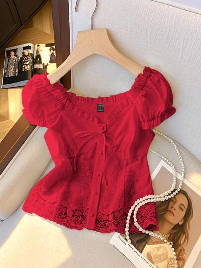 Franclia Blusa corta con hombros descubiertos, lazo frontal y detalles de encaje, de estilo francés elegante y dulce para primavera/verano