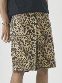 Manfinity EMRG Shorts vaqueros casuales de corte holgado para hombre con diseño de bolsillo y estampado de leopardo