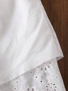 Tweens Mädchen weiße stickerei Hohlblume Wellen-Saum lässige Hose