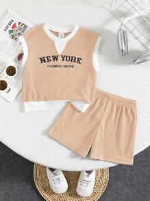 SHEIN 2 件套男童/女童休闲罗纹针织插肩宽松套头 T 恤和短裤，适合日常穿着，春夏季 - 卡其色 - 查看 10