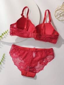 Esselle 花朵蕾絲鋼圈內衣和三角褲內衣套裝 - 紅色 - 查看 2