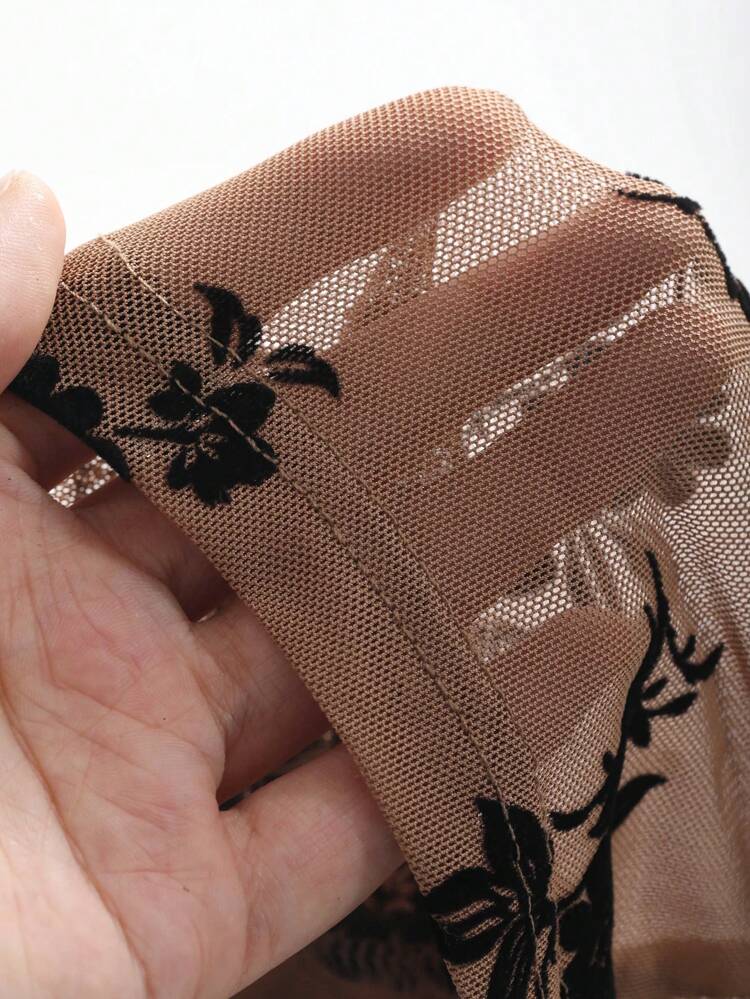 Camiseta elegante de manga larga transparente con estampado floral y corazón calado, con anillo de conexión, para salir, para mujer