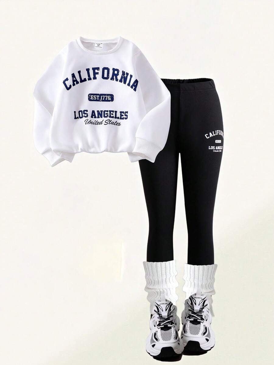SHEIN Conjunto de sudadera y mallas para niña, estilo urbano chic, con sudadera con capucha de punto estampada con letras y pantalones a juego, apropiado para primavera y otoño, para usar de forma casual al aire libre.
