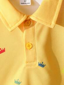 SHEIN 1 件男童休闲学院风皇冠图案短袖 Polo 衫，舒适百搭，适合外出和上学，春夏季 - 黃色 - 查看 6