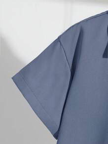 SHEIN 2pcs/Set Young Boy Military Green Half Open Collar Short Sleeve Jacket And Shorts Set, Casual Utility Pockets Suit For Summer Outgoing, Holiday, Sporty Everyday Wear