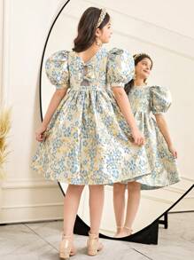 SHEIN Tween Girls' Elegant Floral Jacquard Puff Sleeve V-Back Butterfly Decor Midi Dress - Blue - View 5