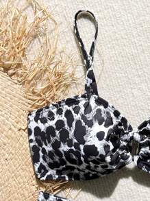 SHEIN Tween Girl Leopard Print Bandeau Bikini Top And Bottoms Swimwear Set For Summer Beach Vacation,Summer Clothes,Valentine Day,Vacation Outfits ,Beach Outfits ,Festival, Bohemian,BOHO, Sweet, ,Rave Outfits Festival,Tropical Vacation - Brown - View 4