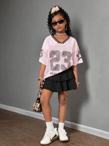 Tween Girls 街头休闲缎面网眼字母印花 V 领宽松 T 恤 + 黑色针织纯色抽绳腰部分层下摆半身裙套装，返校季 - 粉色 - 查看 5