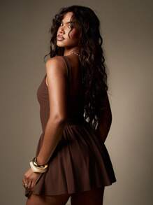 MISSGUIDED Vestido corto sin mangas con cuello en pico, bajo con volantes, corte evasé, para ocasiones casuales, de noche, cóctel, eventos especiales, verano y otoño