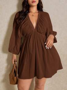 Elaquor Modisches Kurzkleid mit V-Ausschnitt und 3/4 Ärmeln für Damen in Große Größen