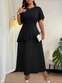 SHEIN Clasi Plus Size Elegant Ruffle Hem Solid Color Vacation Dress