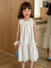 SHEIN Young Girls' Korean Style Princess Embroidered Sleeveless Dress - White - View 3