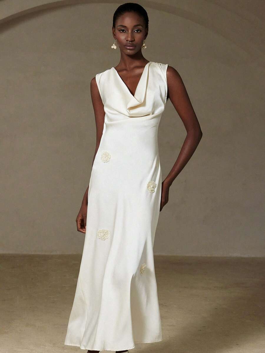 Chiquease Vestido elegante y romántico para cena, estilo francés, vestido de satén de acetato con cuello de volantes, sin mangas, con decoración de flores 3D delicadas, diseño lujoso y de alta gama - Albaricoque - Ver 1