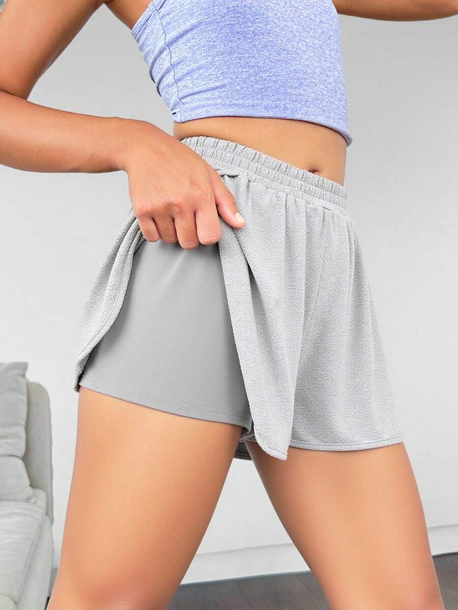 SHEIN Leap Crew Quần short dệt kim màu trơn dành cho nữ tuổi teen có quần short tích hợp, quần short thể thao thường ngày, quần short màu xám, quần short tập gym cho nữ, quần short thoải mái cho nữ, quần short thể thao, quần short tập luyện - Xám - Xem 1