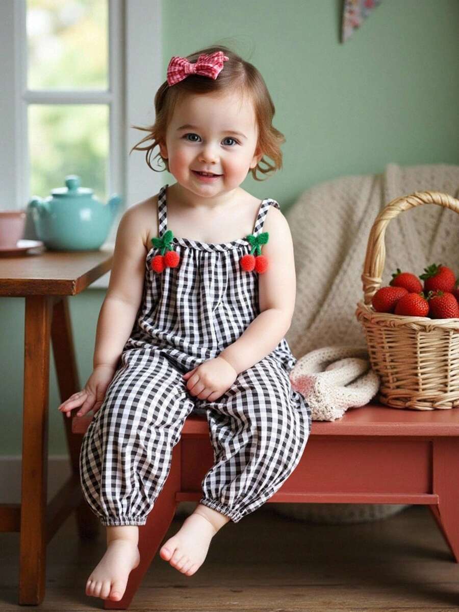 SHEIN Vintaside Kids Baby Girls' Summer Casual Classic Woven Black & White Gingham Jumpsuit With Cherry Decor - Black and White - View 1