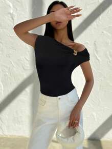 Firerie New Arrival Elegant Modern Asymmetrical Twisted Butterfly Metal Decor Off-Shoulder Fitted Black T-Shirt Top