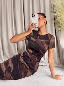 Lavishia Women's Fashionable Printed Short Sleeve Dress, Suitable For Spring & Summer - Brown - View 4