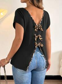 SHEIN LUNE Camiseta de mujer talla grande con escote en V sin espalda y lazo en la espalda, elegante y casual - Multicolor - Ver 4