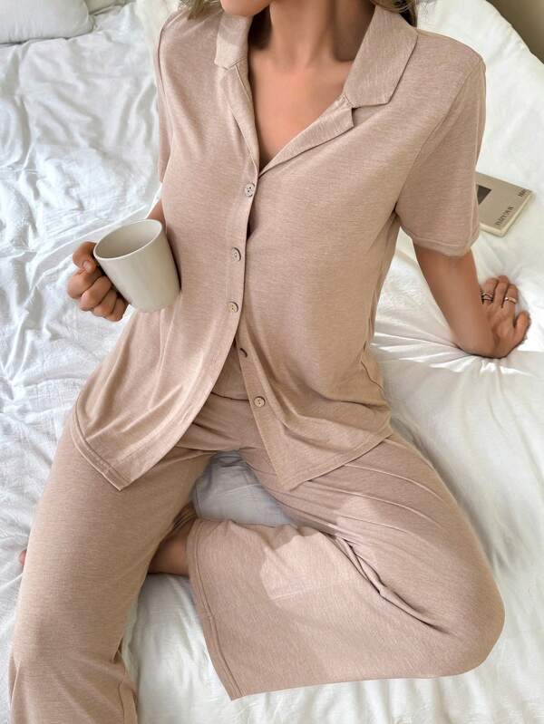 SHEIN Conjunto de ropa de dormir y estar en casa unisex con top abotonado y pantalones, suave y cómodo