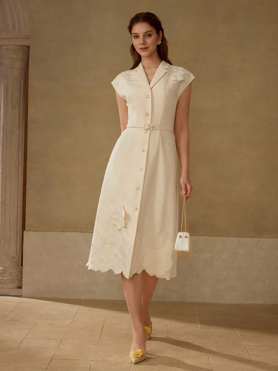 MOTF PREMIUM 翻领刺绣花卉图案搭扣系腰带纽扣连衣裙 - 杏色 - 查看 1