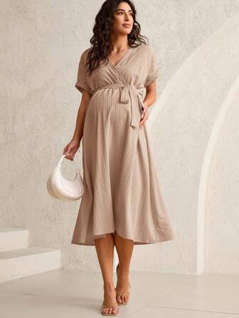 MaterniWear Solid Color V-Neck Batwing Sleeve Casual Maternity Dress