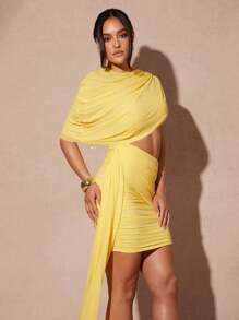 Silquee Vestido mini plisado con diseño asimétrico de cinta y parche de color amarillo crema para damas, vestido popular para verano, adecuado para citas románticas, bodas, salidas nocturnas, vacaciones elegantes en la playa, verano sexy, adecuado para citas, vacaciones, playa, adecuado para citas diarias, fiestas, reuniones - Amarillo - Ver 5