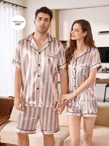 SHEIN Conjunto de pijama de hombre con estampado de rayas, short con bolsillo y manga corta