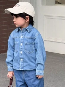 Unisex Young Kids Casual Vintage Classic Cotton Denim Shirt, Long-Sleeved Shirt In Cotton Denim. Turn-Down Collar, Snap Fasteners At Front, Open Chest Pockets, And Yoke. Drop Shoulders Light And Soft.
