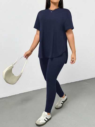 SHEIN Essnce Plusstorlekar Dam Vår- och sommarmode Casual Sport Bekväm Grundläggande Mångsidig Bantning Dagligen Svart Kortärmad T-shirt och leggings Tvådelat set, Byxset, Gatukläder, Flygplatskläder, Sommarkläder för kvinnor, Utekläder, Y2k-kläder, Minimalistisk stil, Kyrkokläder för kvinnor