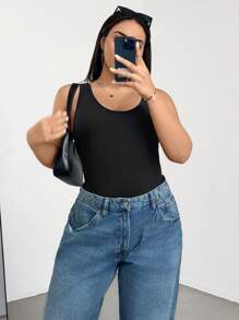 SHEIN Essnce Áo tank top dài màu đen dáng ôm, co giãn tốt, thoải mái, cơ bản, đa năng, dành cho nữ cỡ lớn, thích hợp mặc hàng ngày vào mùa xuân và hè, gồm 3 chiếc, kiểu dáng tối giản, phong cách châu Âu, thích hợp mặc đi chơi. - Nhiều màu - Xem 7