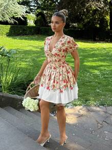 Glamine Gramin女装杏色V领泡泡袖收腰碎花优雅浪漫节日时尚夏装女士法式纯色甜美碎花网纱蓬蓬公主短裙夏季女士生日连衣裙女士沙滩裙节日连衣裙茶会连衣裙约会派对