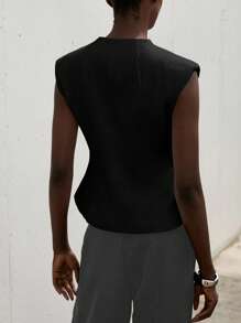 Aveloria Modichic High-End Minimalist Design Structuralism V-Neck Silhouette Solid Color Metal Butterfly Single-Breasted Decorative Waisted Fitted Women Vest Top