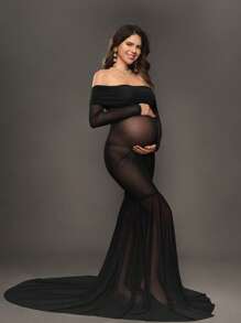 Cheriluna Maternity Vestido de Maxi ajustado de manga larga con hombros descubiertos y dobladillo extra largo para sesión fotográfica de maternidad - Negro - Ver 1