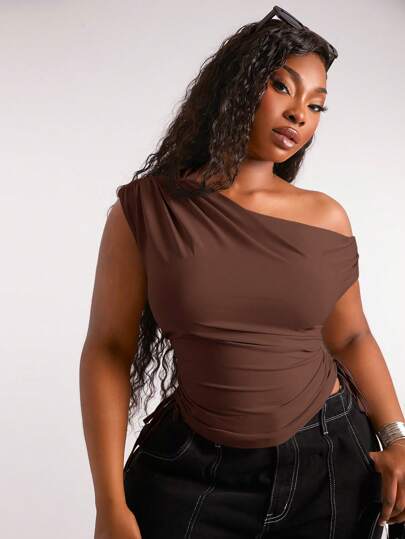 SHEIN SXY Plus Size Women's Fashion Casual Sexy Asymmetrical Shoulder Ruched Waist Crop Top Tee, Suitable For Everyday Wear, Western Wear, Cruise Attire, Music Festival, Concert, Carnival Party, Beach Vacation, Date Night, Birthday, Bachelorette Party, Club, Cute, Casual, Shopping, Streetwear, Going Out, Coquette, Easy To Match & Looks Slim, Accentuates Your Body, Flatters The Figure,Going Out Tops Women Brown One Shoulder Top One Shoulder Top Plus Chocolate Brown Top