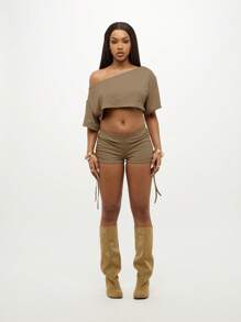 SUMWON WOMEN 夏季节日两件套短款上衣和热裤套装夜店派对海滩夜间外出休闲度假服装套装 - 卡其色 - 查看 3