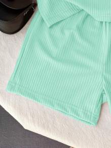 Conjunto informal de verano de 2 piezas: camiseta de manga corta con estampado de letras y pantalones cortos para niña